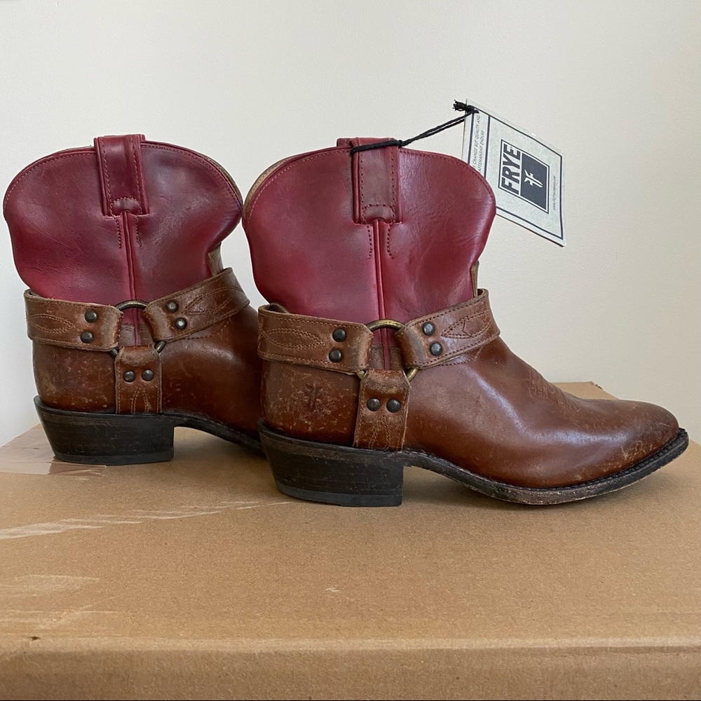 NWT Frye ‘Wyatt’ harness boots (8.5)